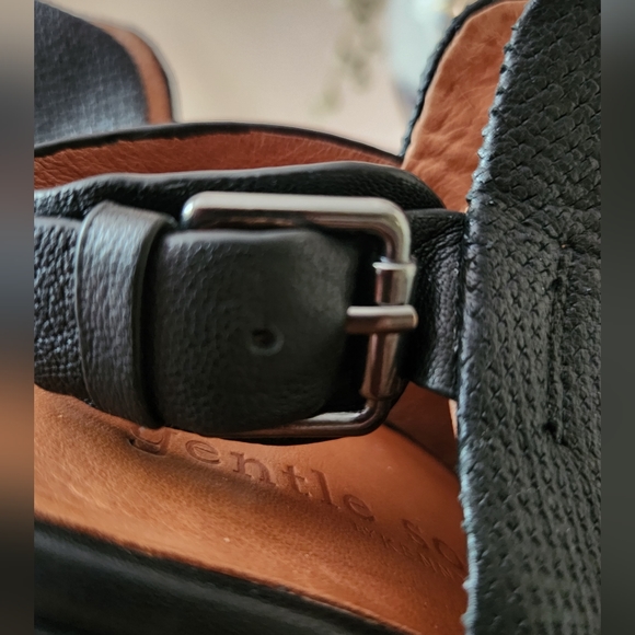 Gentle Souls shoes - Picture 3 of 10